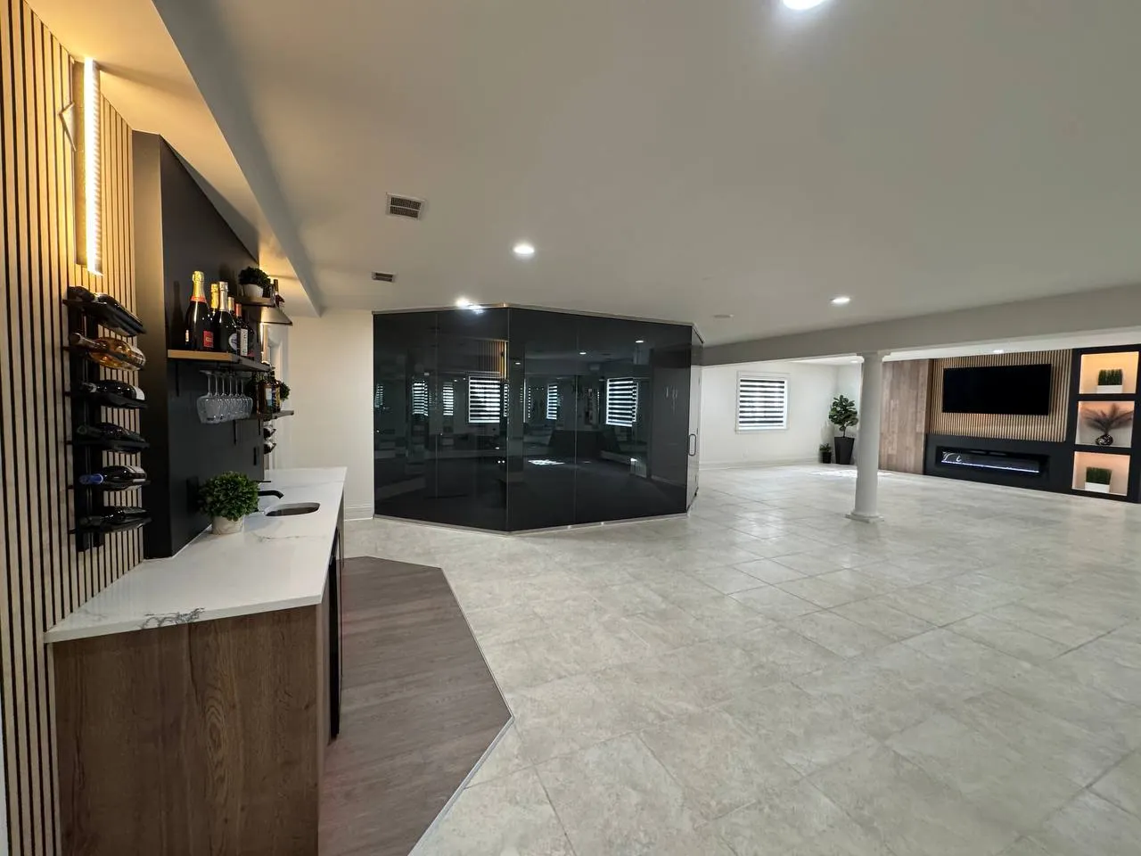 1026 Lathrop Avenue IL