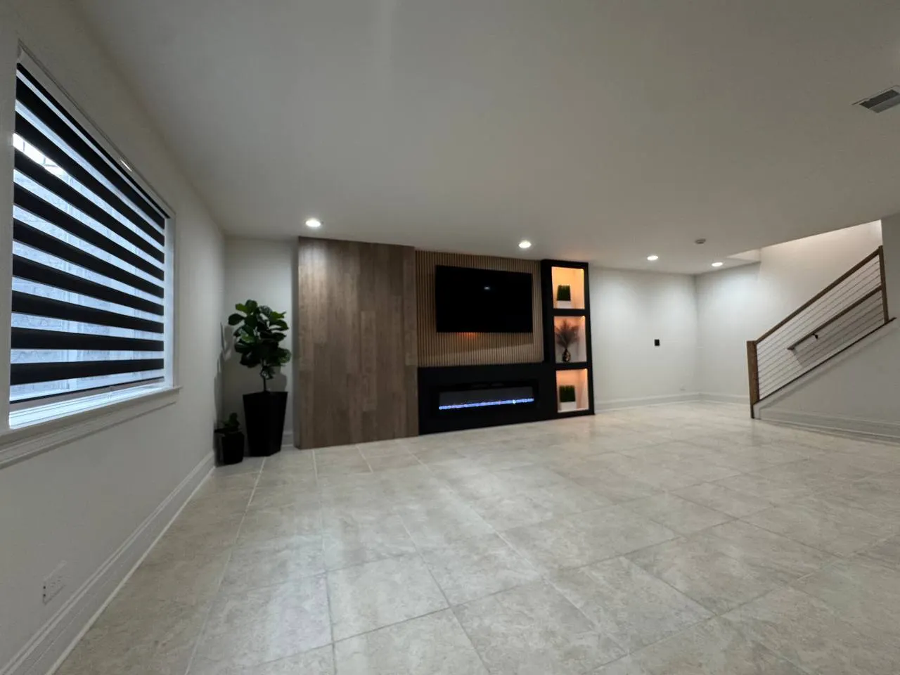 1026 Lathrop Avenue IL