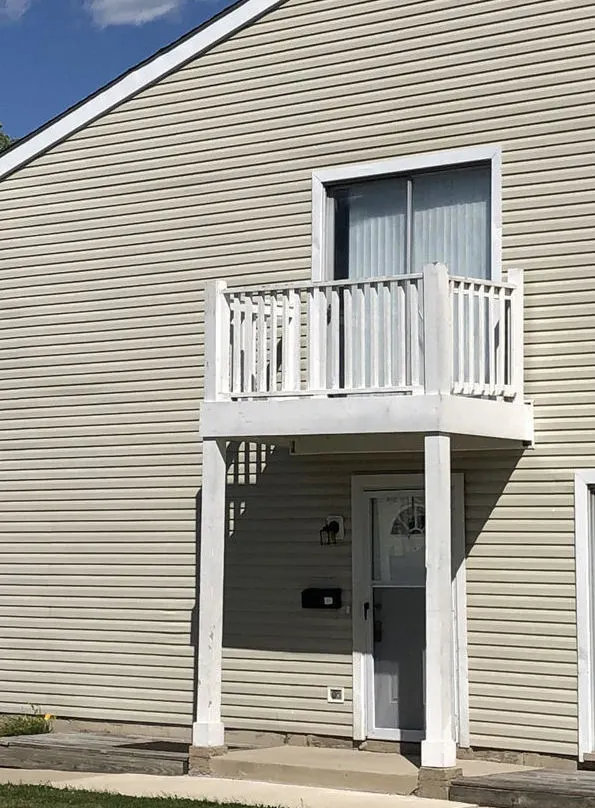 329 David Court D IL