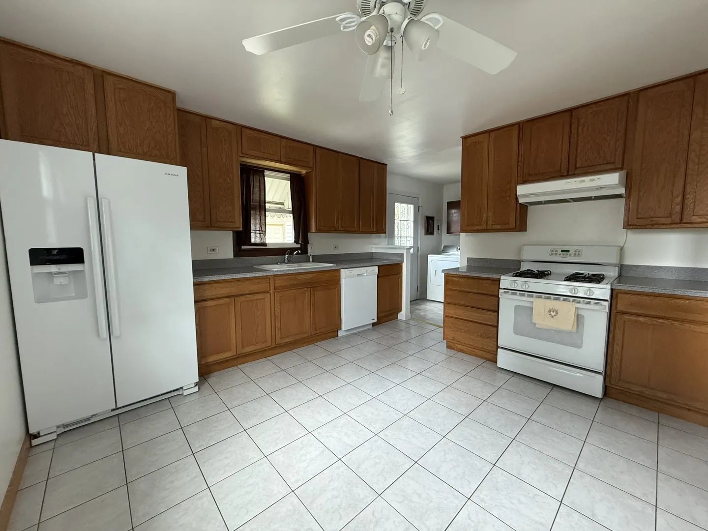 723 S Lake Street IL