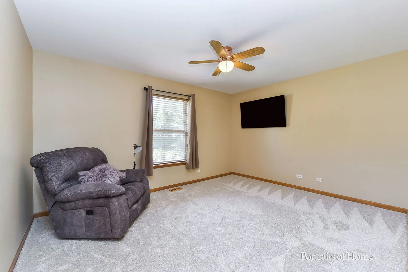 2420 Glenford Drive IL