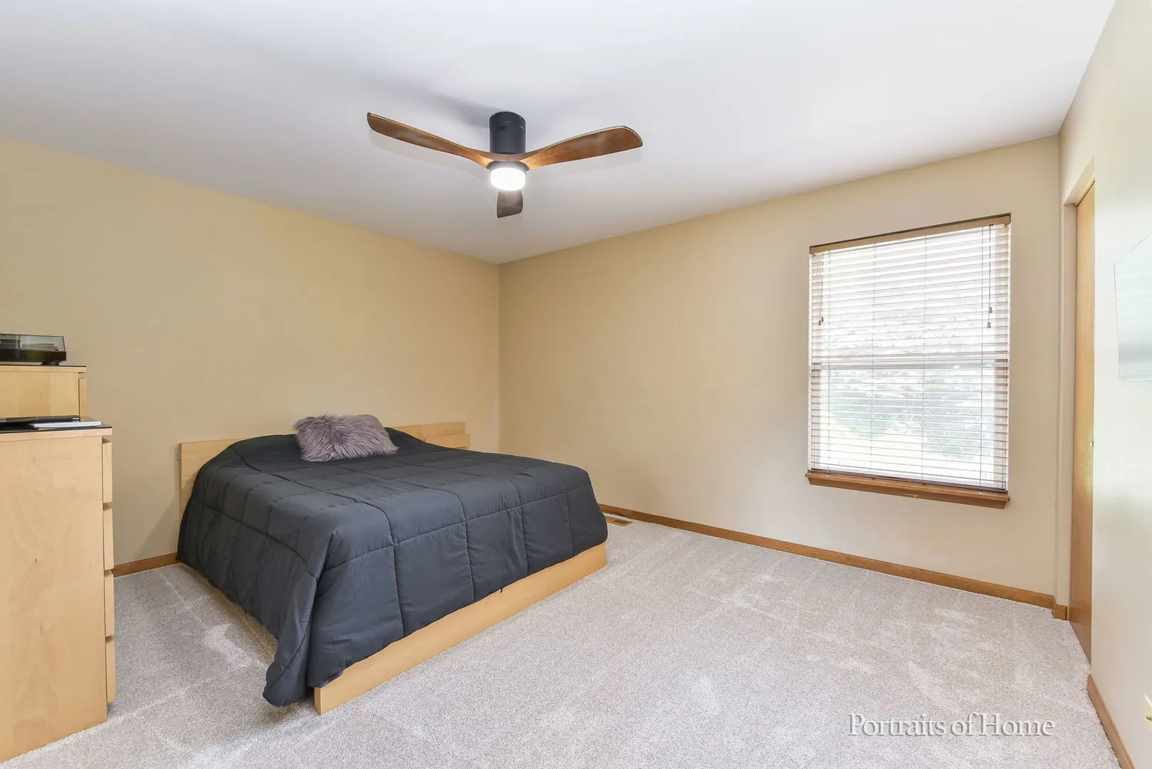2420 Glenford Drive IL