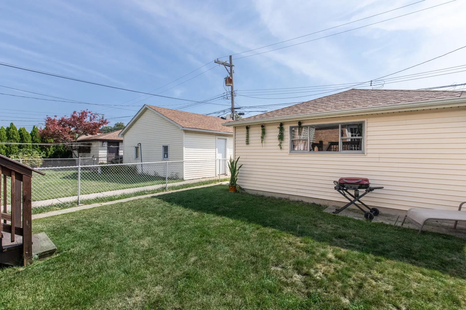 3719 N New England Avenue IL