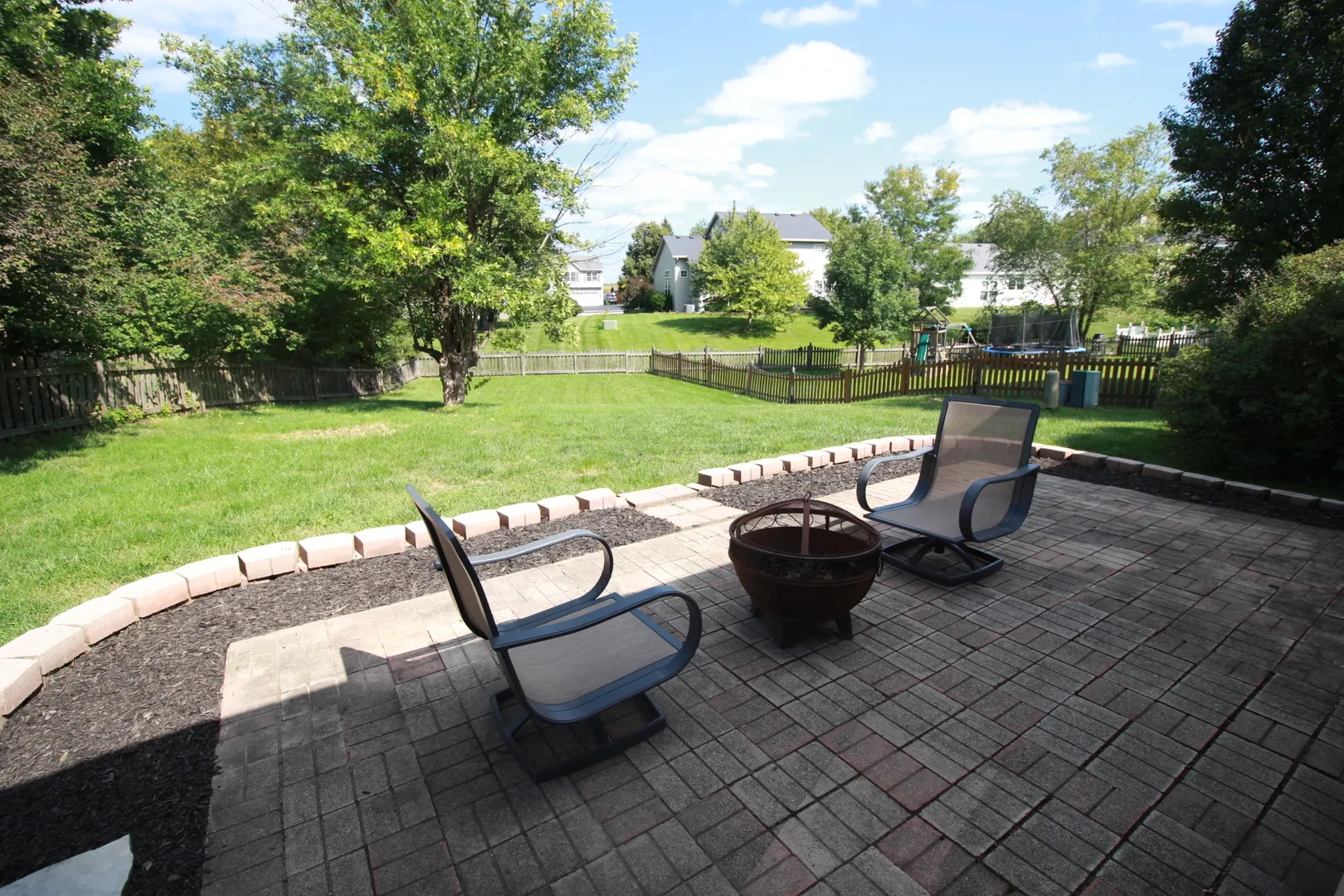 610 Salem Circle IL