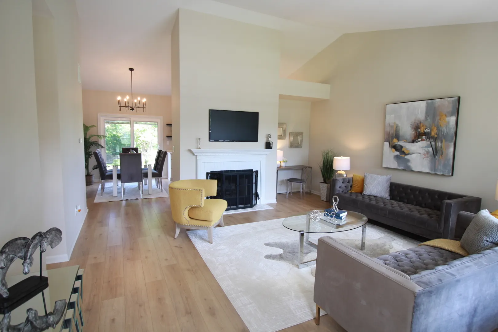 610 Salem Circle IL
