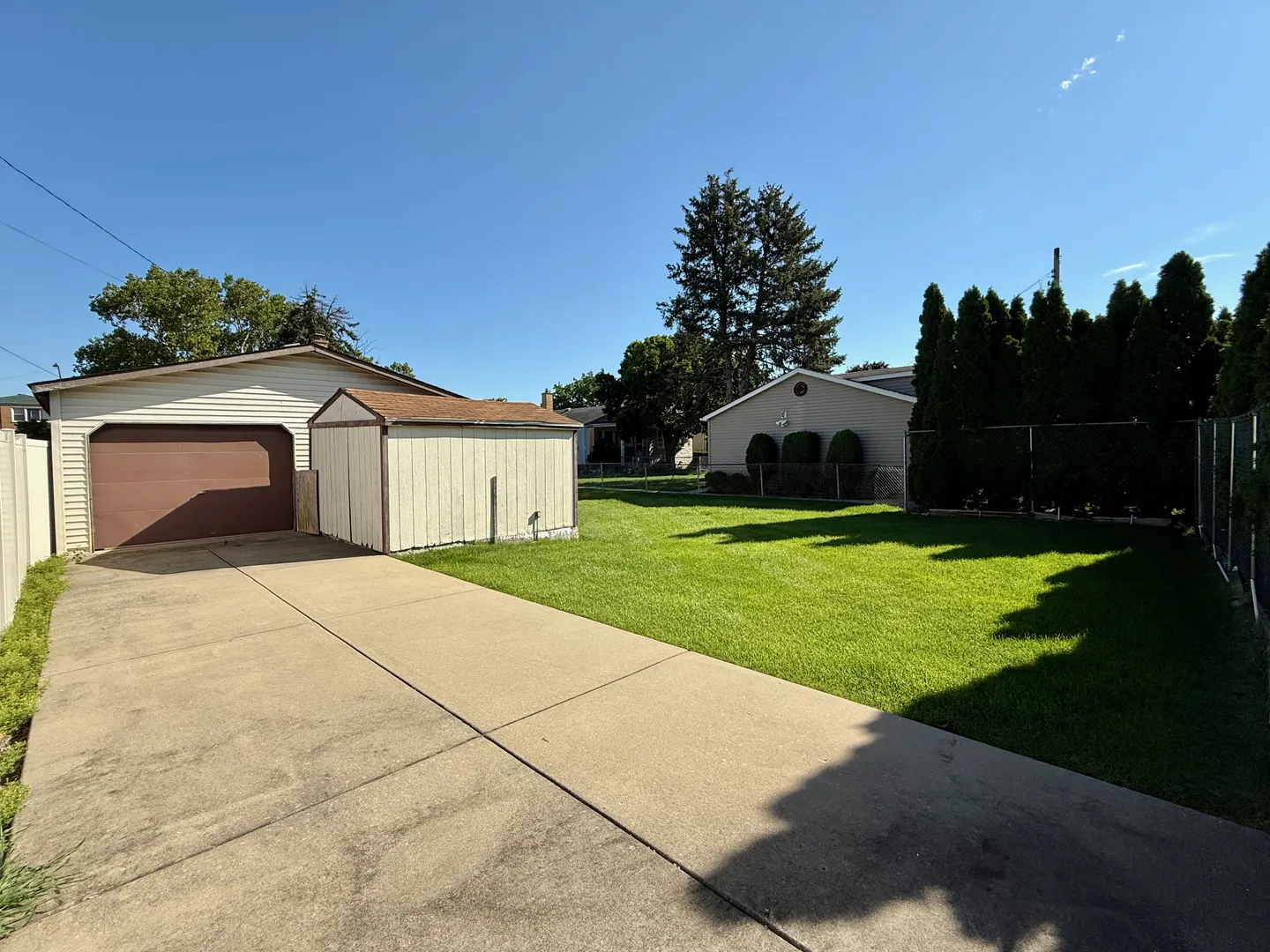 7425 W Devon Avenue IL
