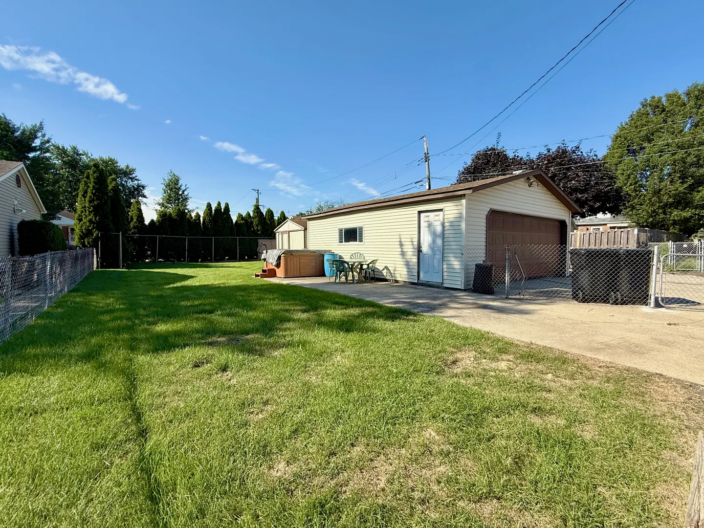 7425 W Devon Avenue IL