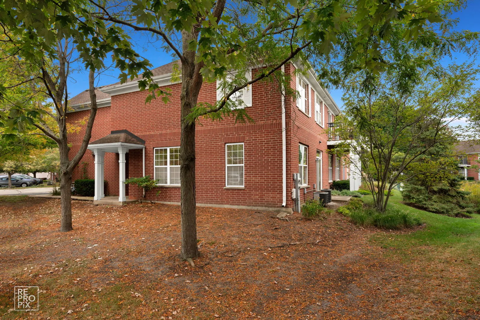 937 Bromley Place IL