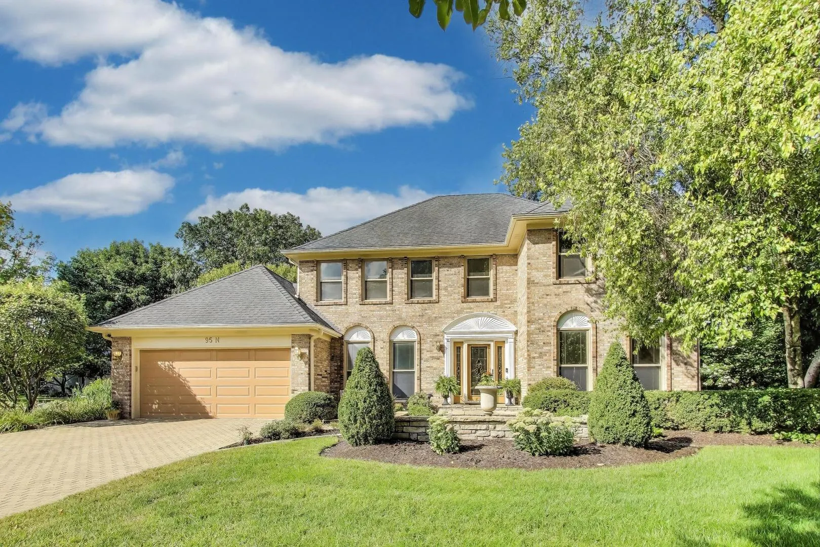 95 N Stauffer Drive IL