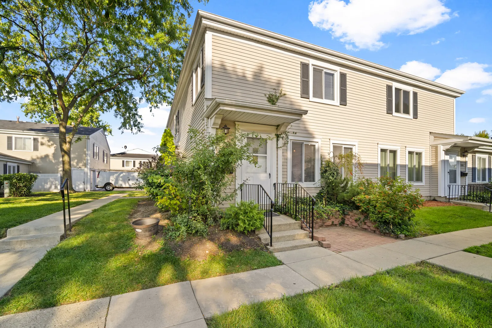 1597 Cove Drive 185c IL