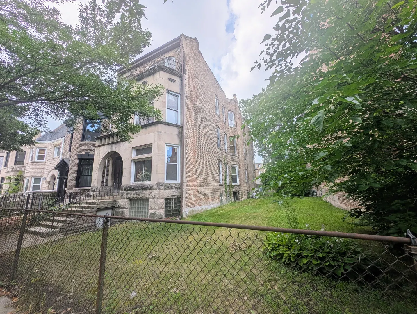 4930 S Vincennes Avenue IL