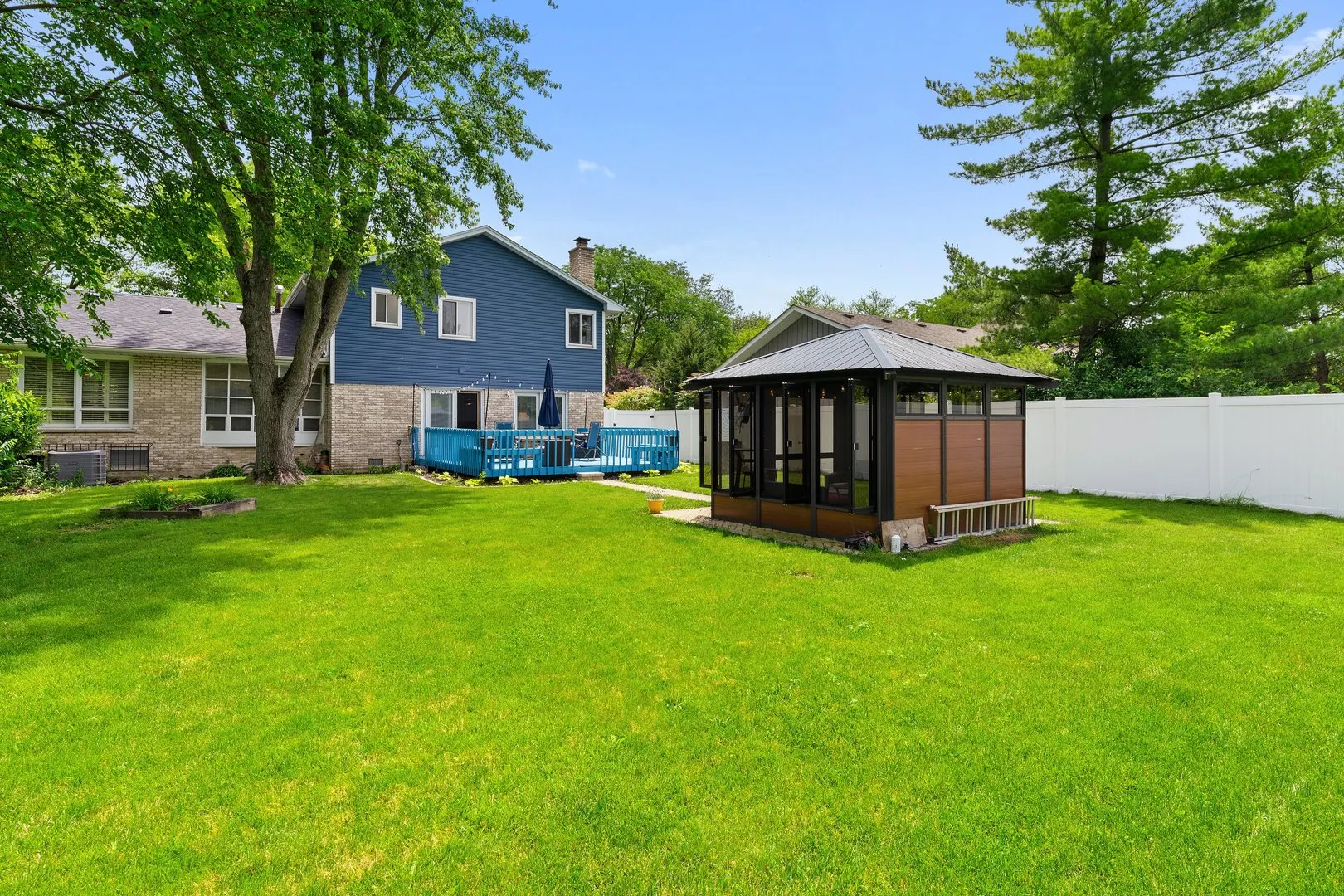 1344 Heather Hill Crescent IL