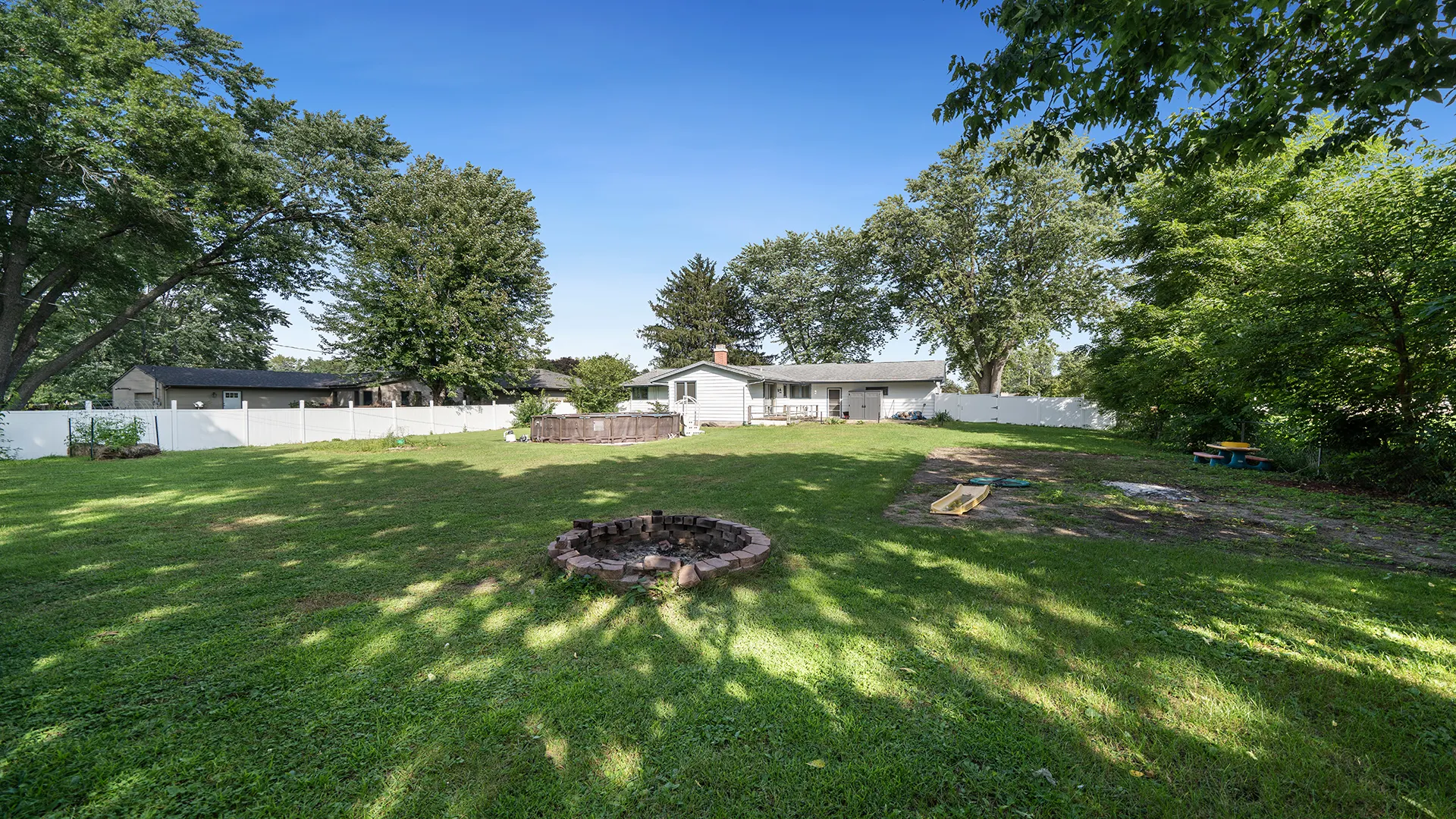 110 Smith Lane IL