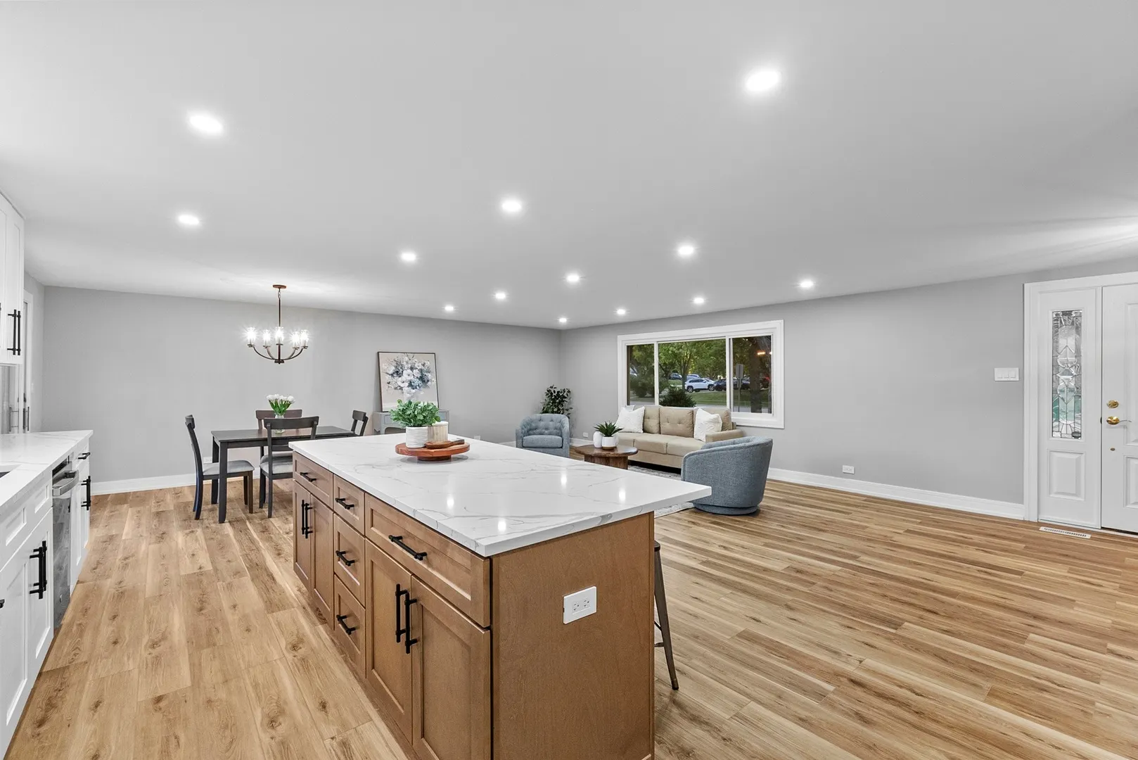 305 Williams Drive IL