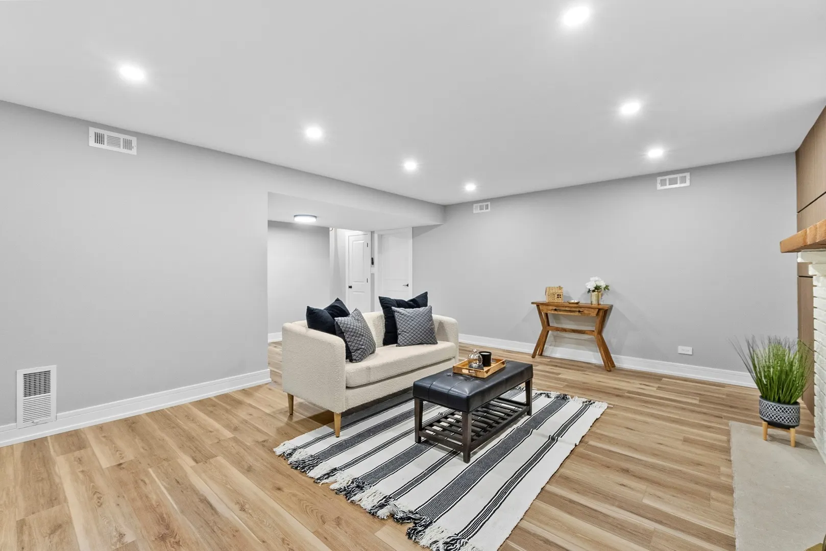 305 Williams Drive IL