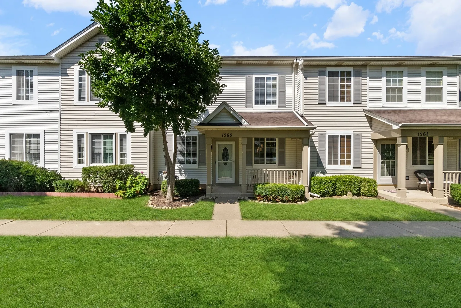 1565 Azalea Circle IL