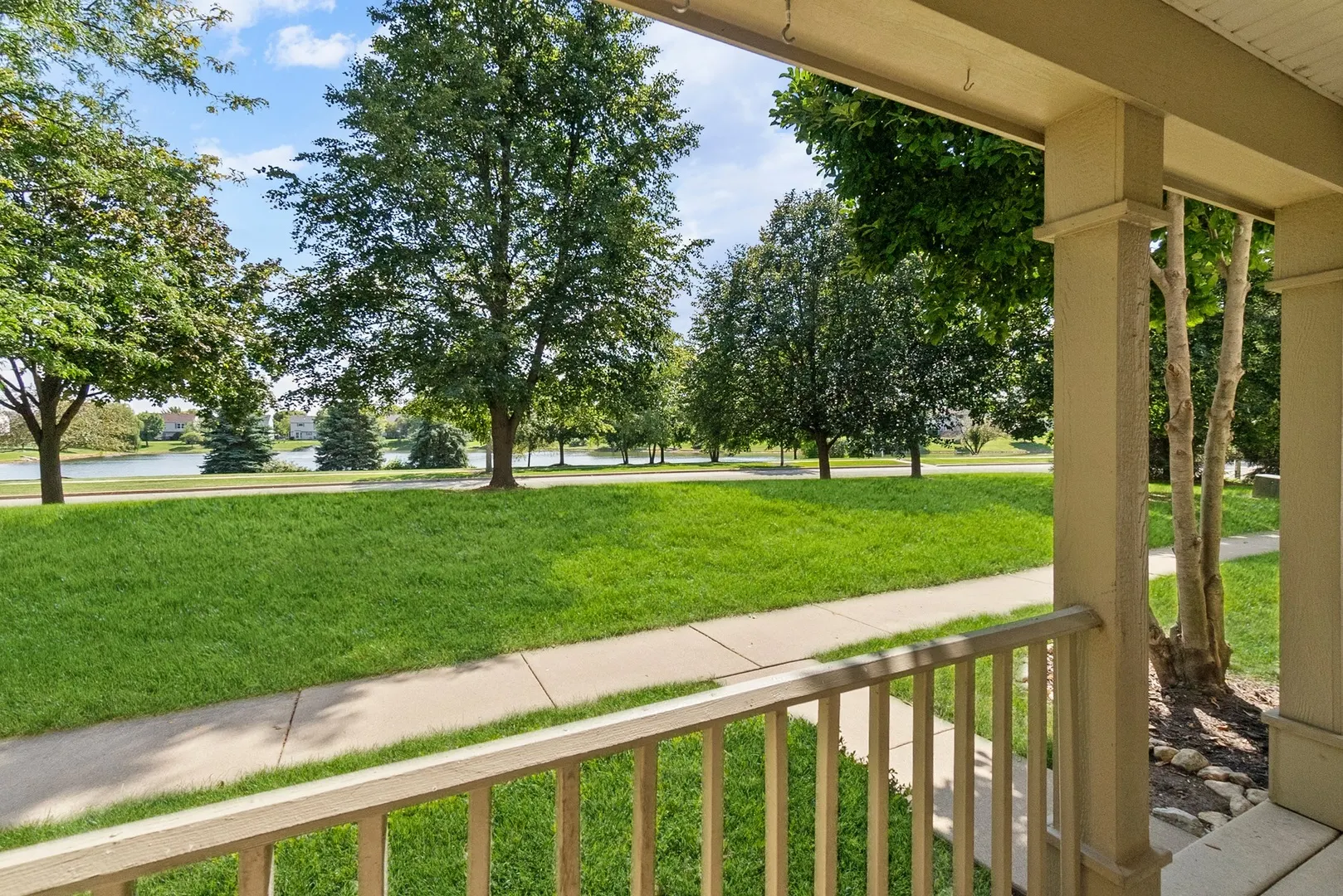 1565 Azalea Circle IL
