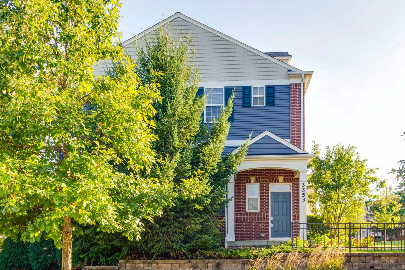 3253 Coral Lane IL