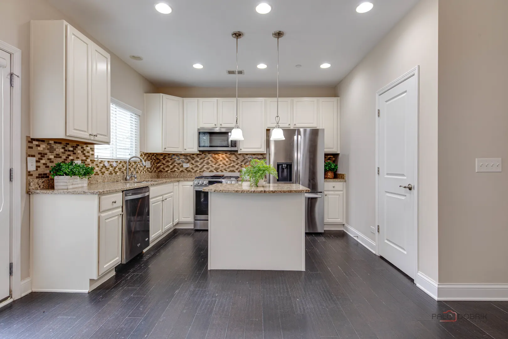 3253 Coral Lane IL