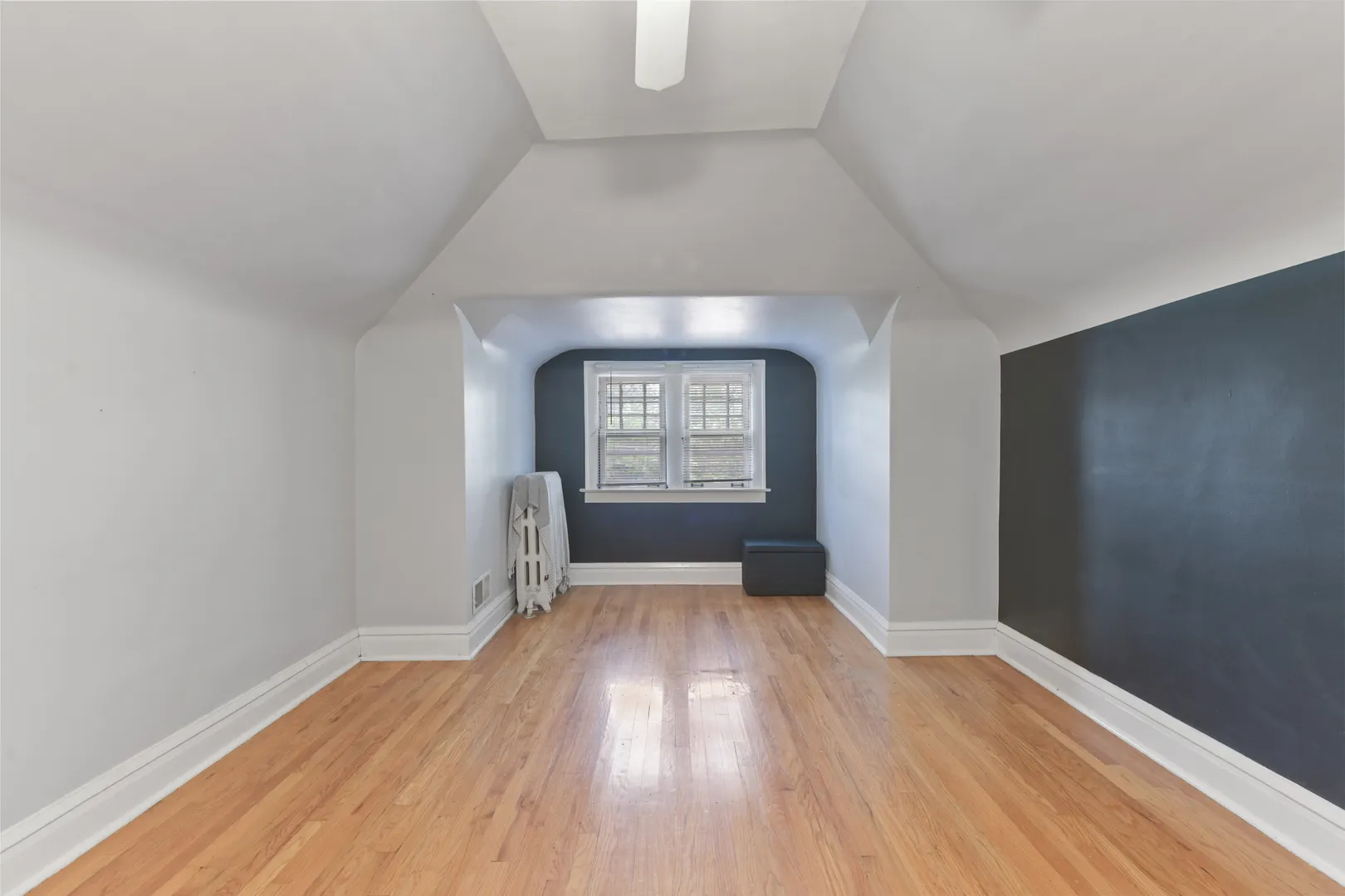 925 Linden Avenue IL