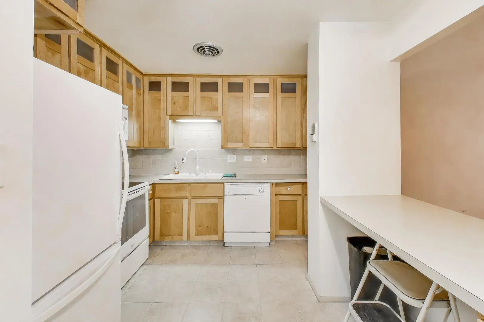 221 N KENILWORTH Avenue 105 IL