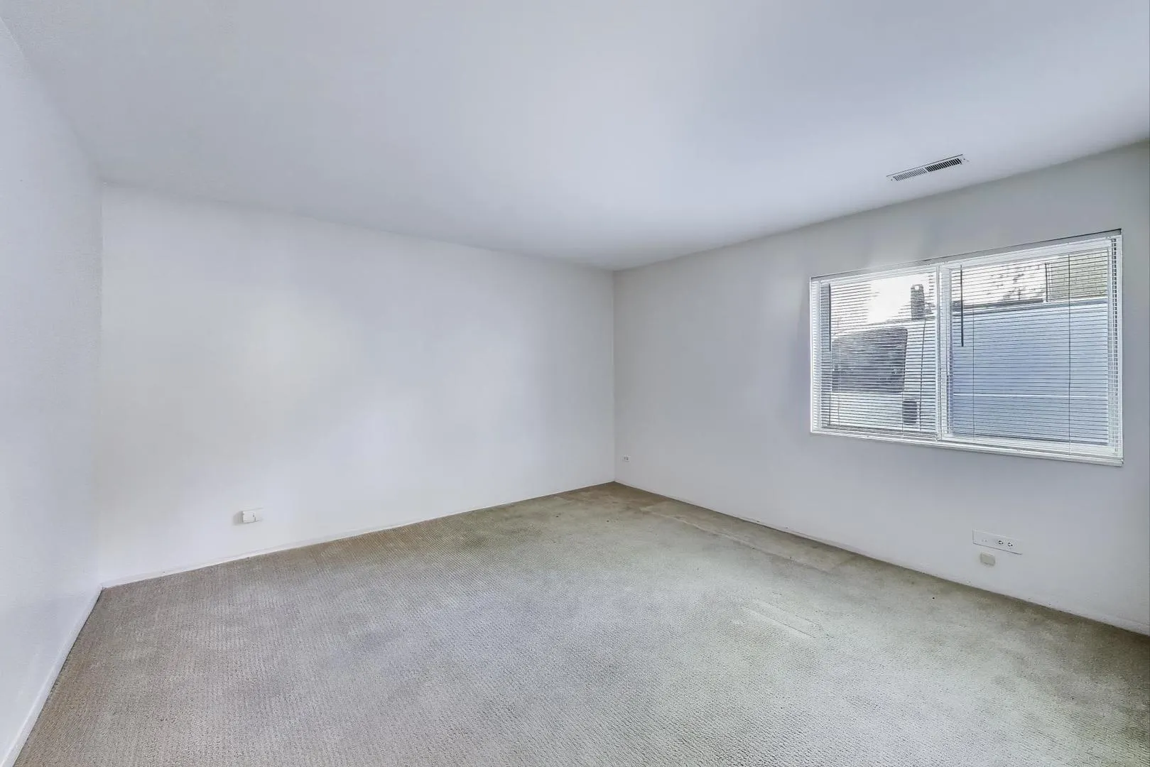 221 N KENILWORTH Avenue 105 IL