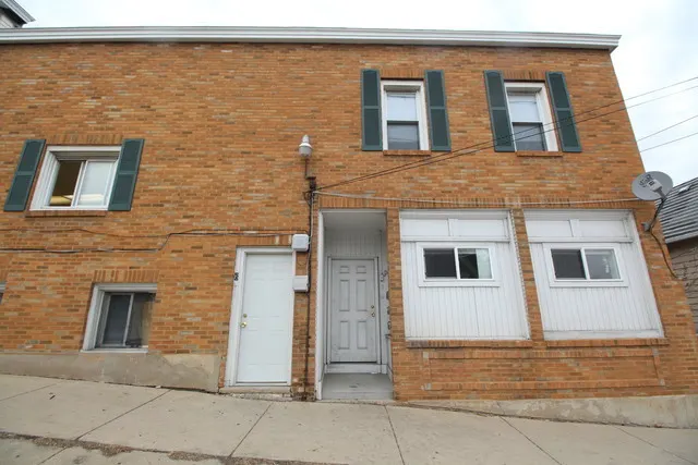 6 National Street 1 IL