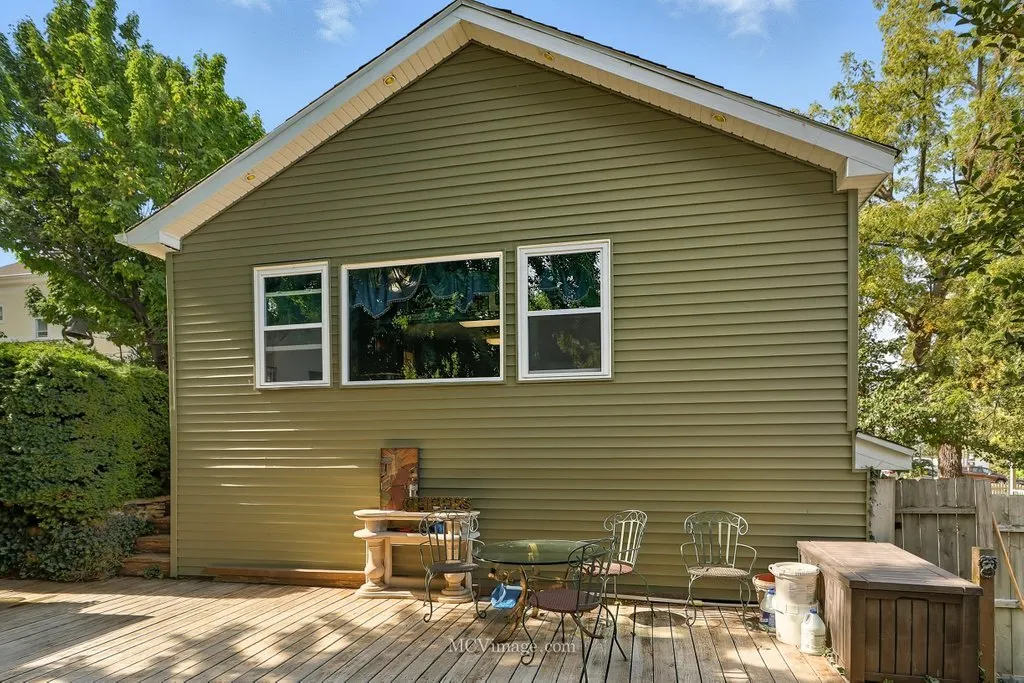 814 S Washington Street IL