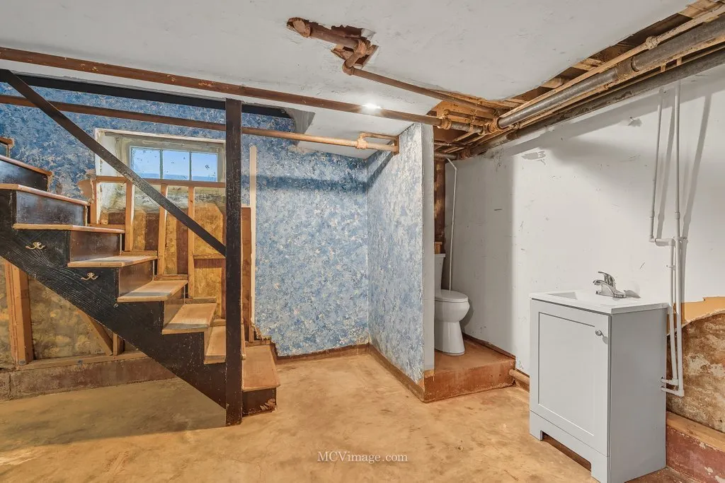 814 S Washington Street IL