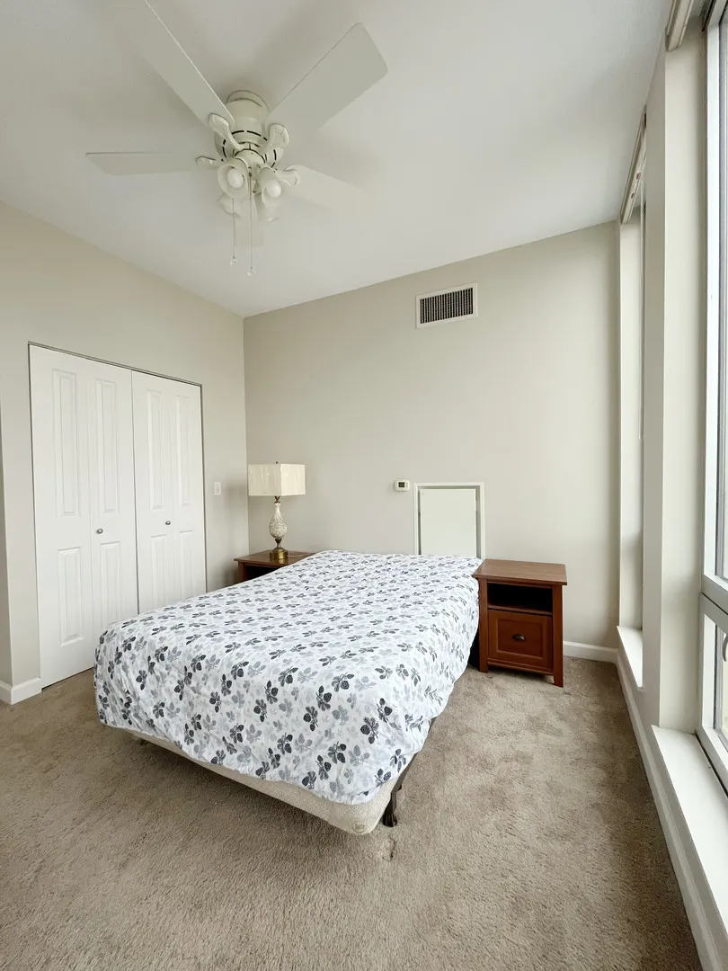 1400 S Michigan Avenue 2004 IL