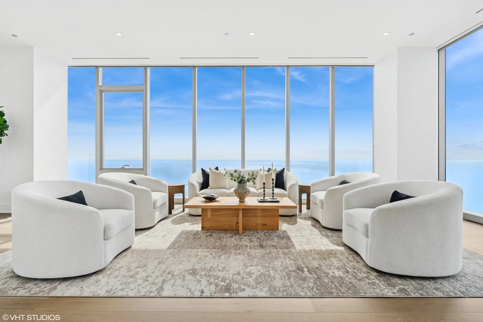 363 E Wacker Drive 7501 IL