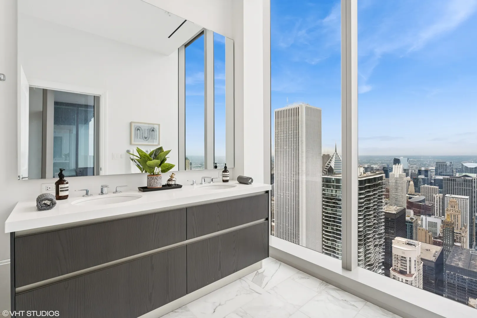 363 E Wacker Drive 7501 IL