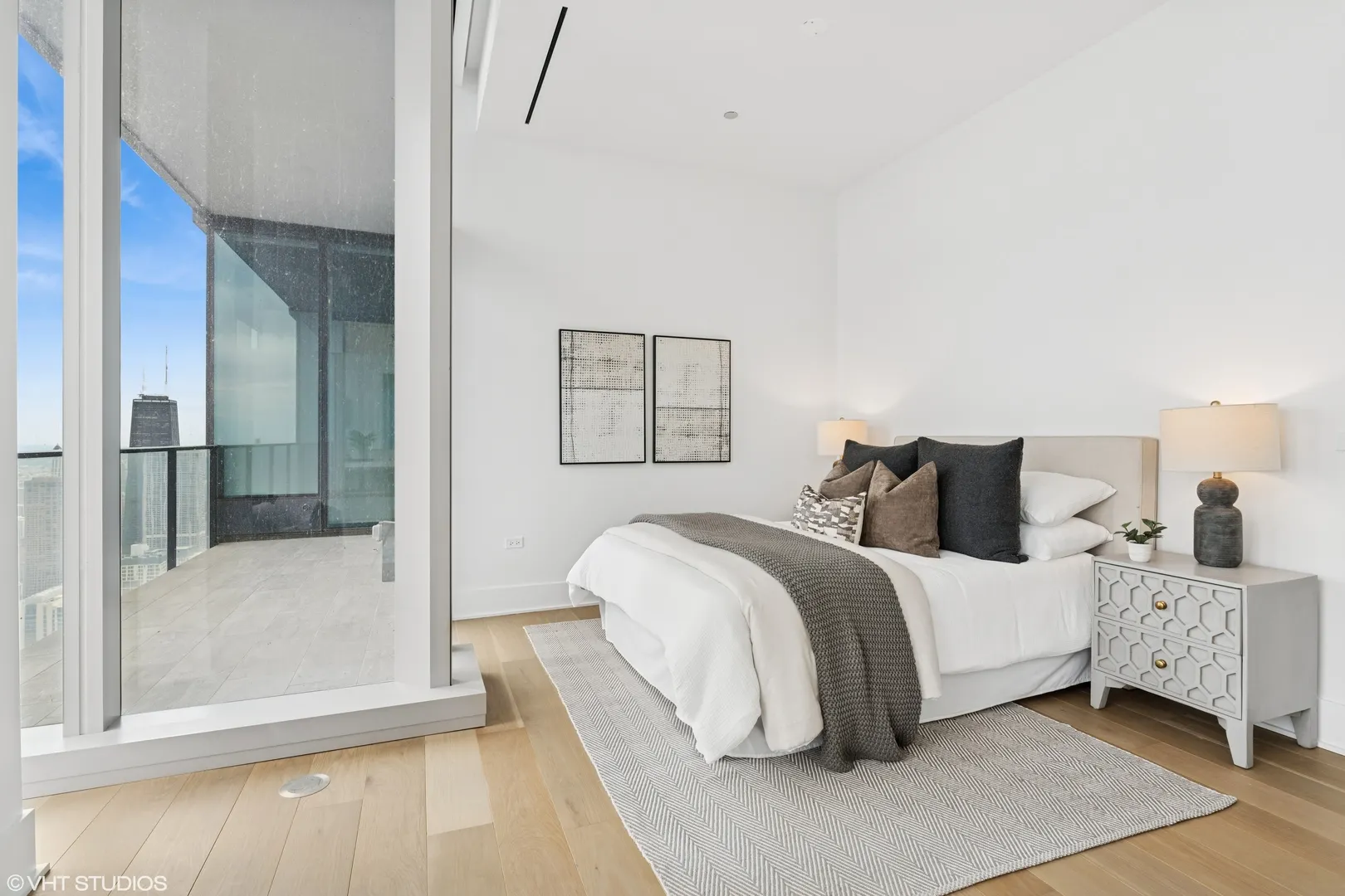 363 E Wacker Drive 7501 IL