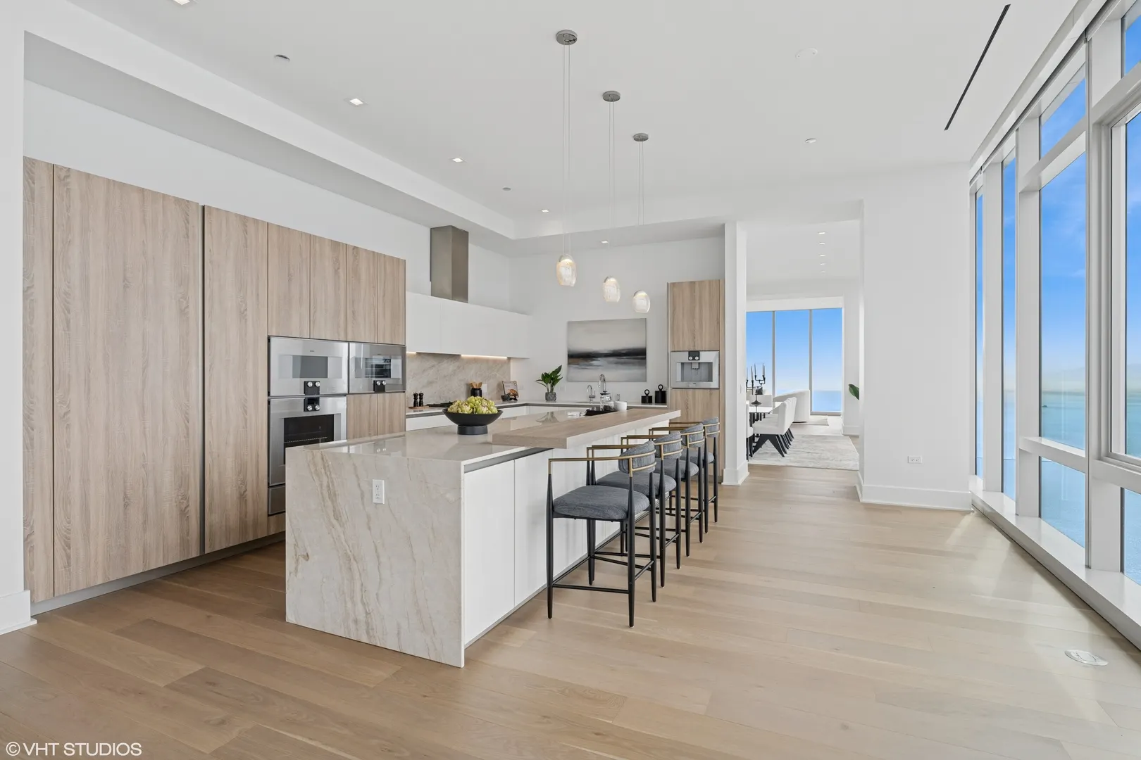 363 E Wacker Drive 7501 IL