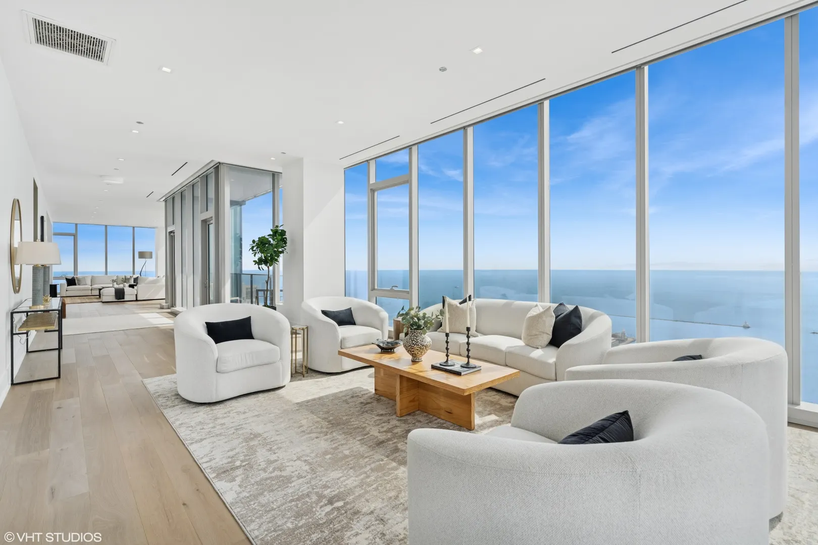 363 E Wacker Drive 7501 IL