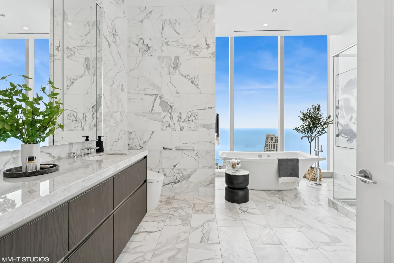 363 E Wacker Drive 7501 IL