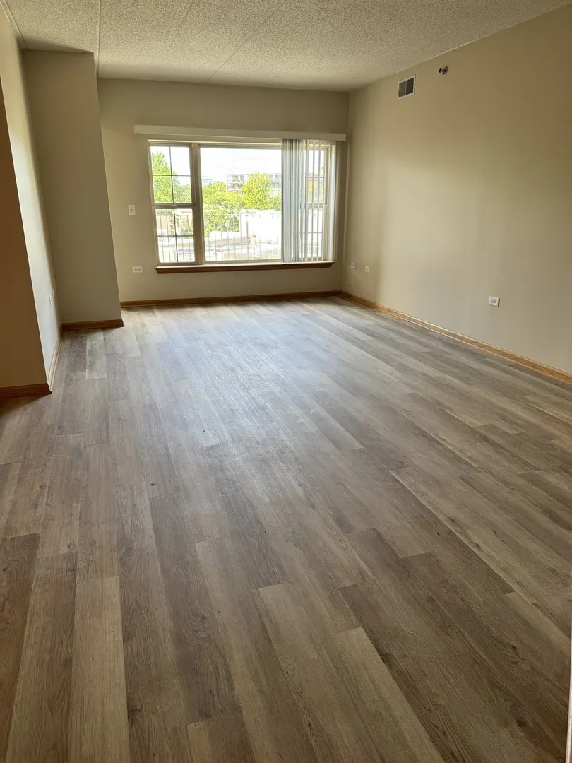 1200 S PROSPECT Avenue 303 IL