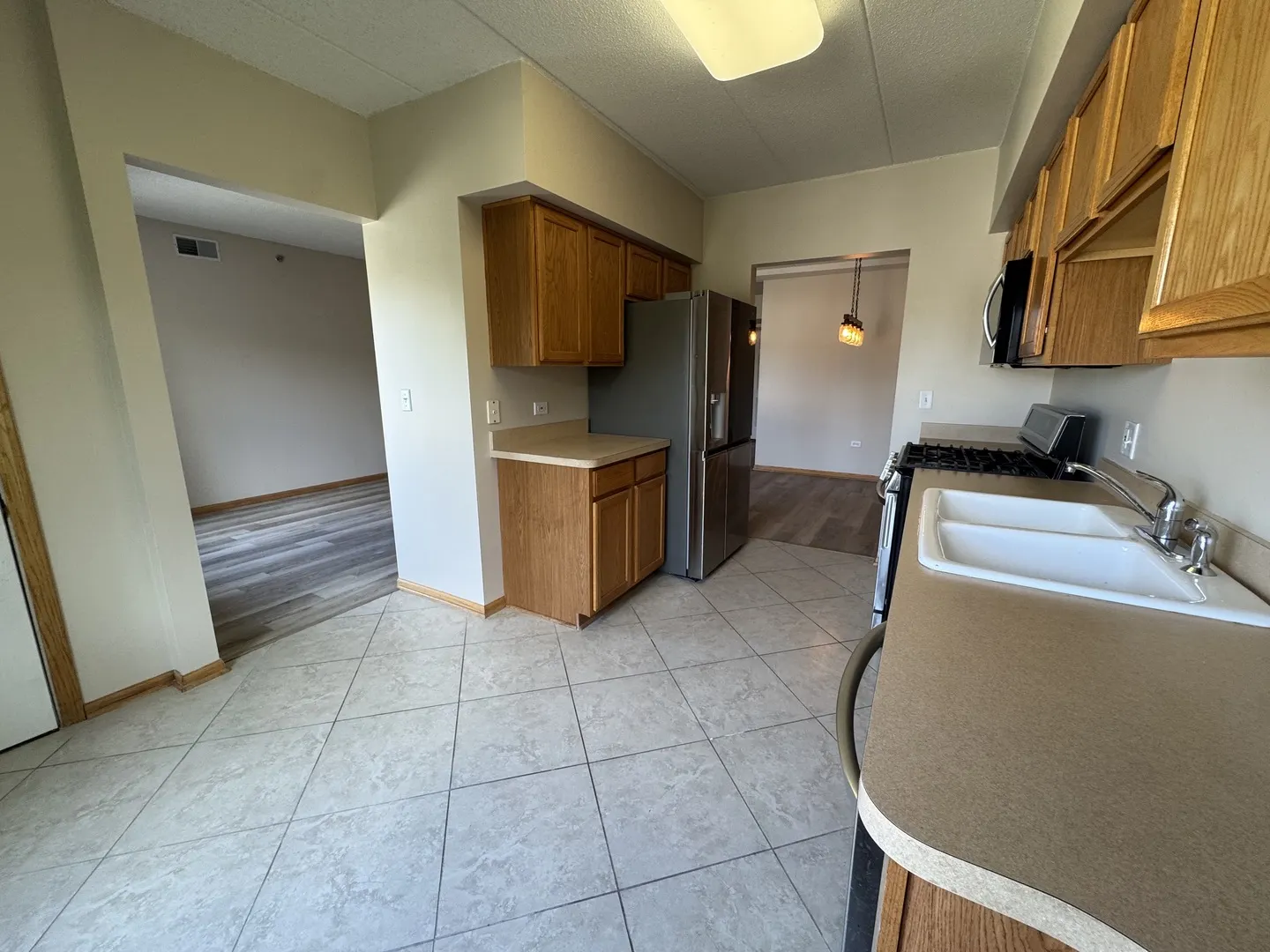 1200 S PROSPECT Avenue 303 IL