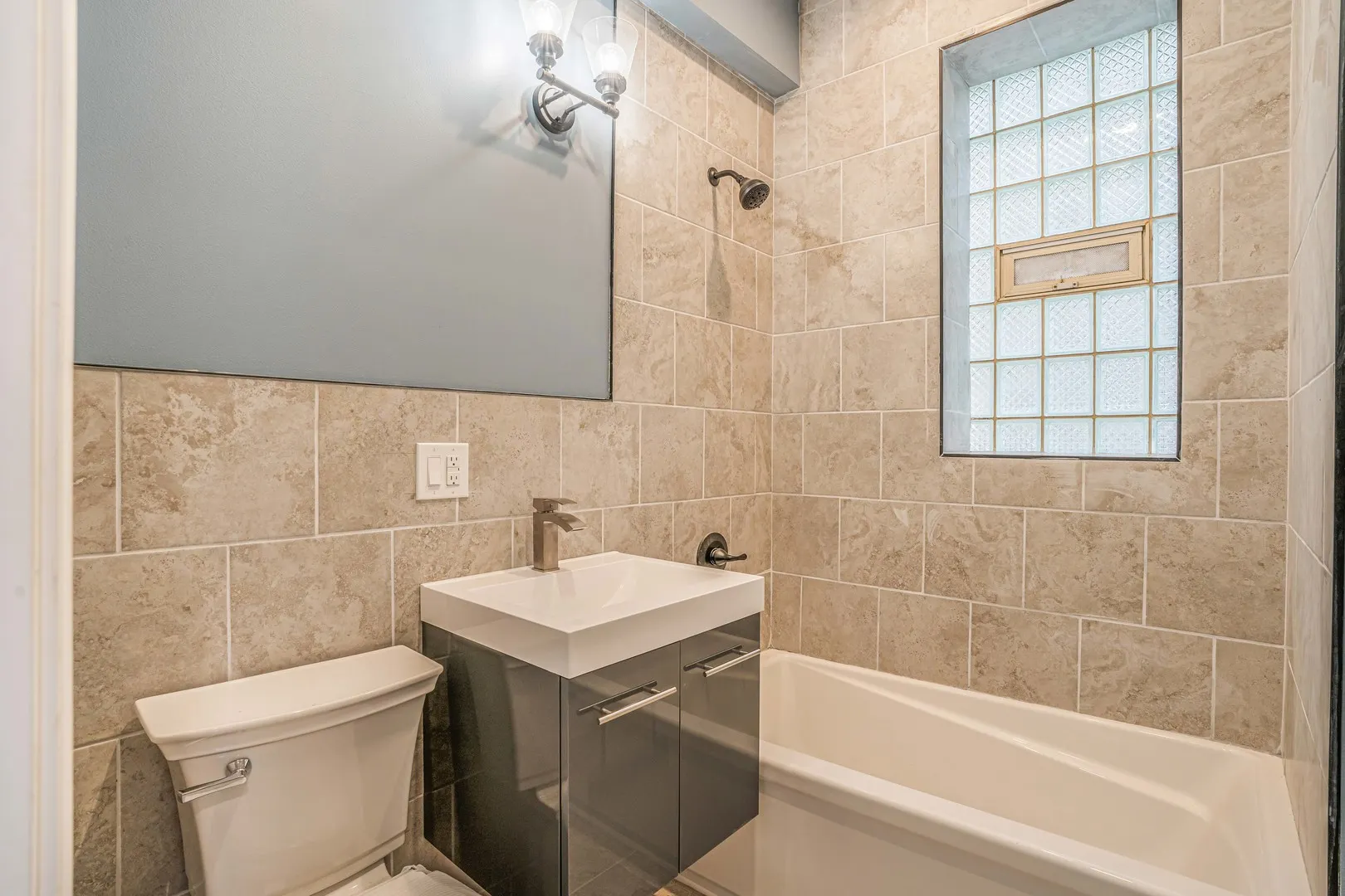 3736 W Cermak Road IL