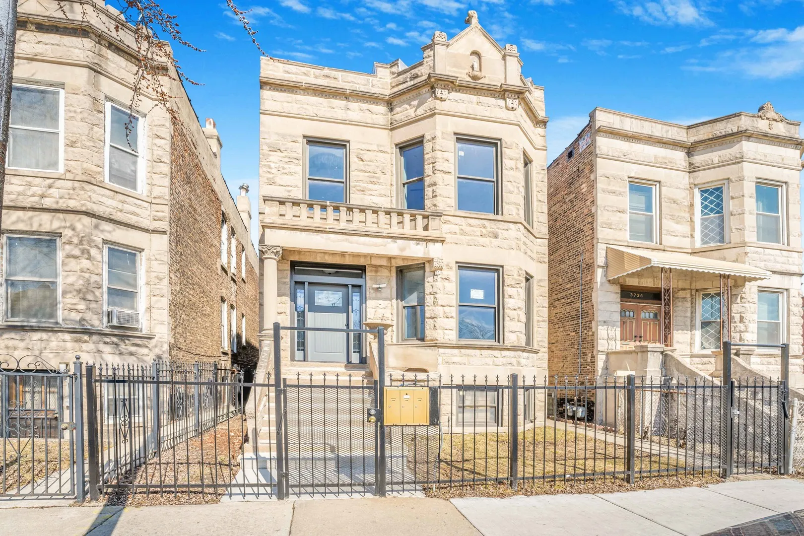 3736 W Cermak Road IL