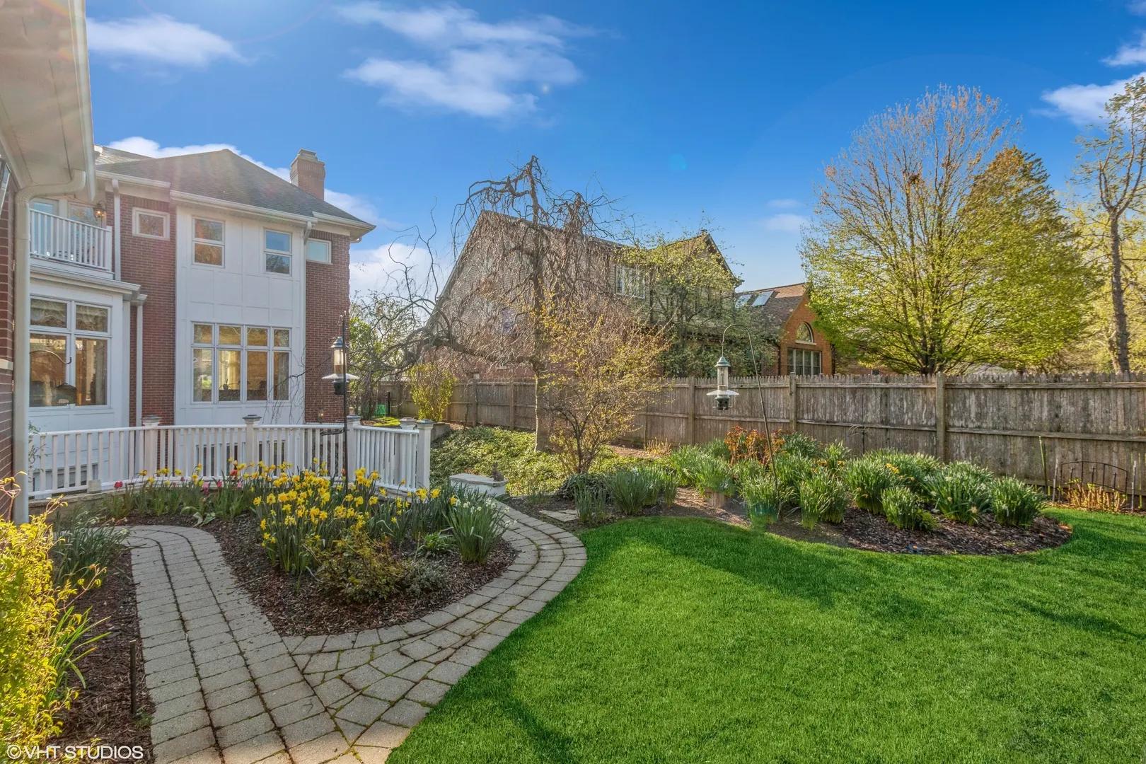 1133 Manor Drive IL
