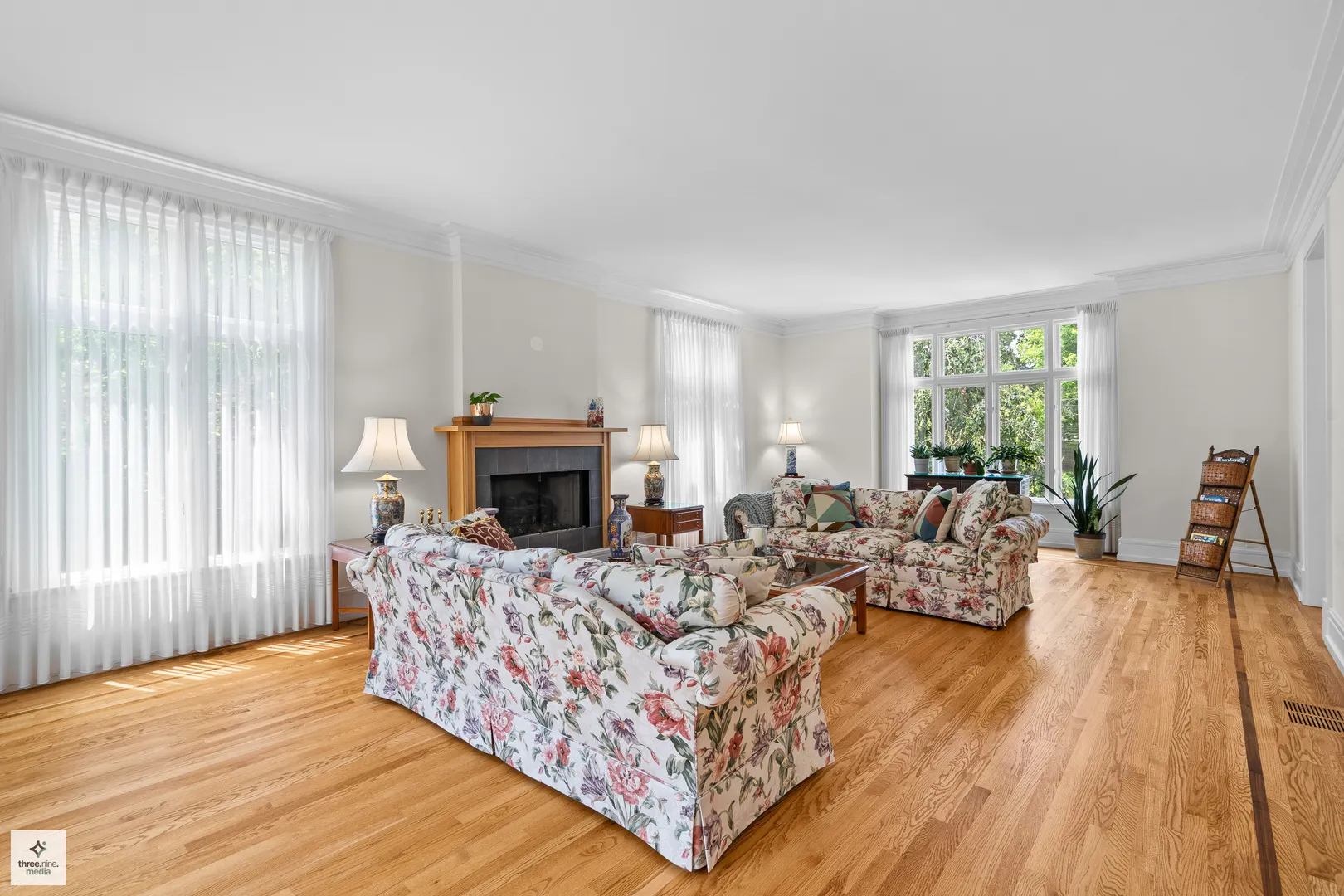 1133 Manor Drive IL