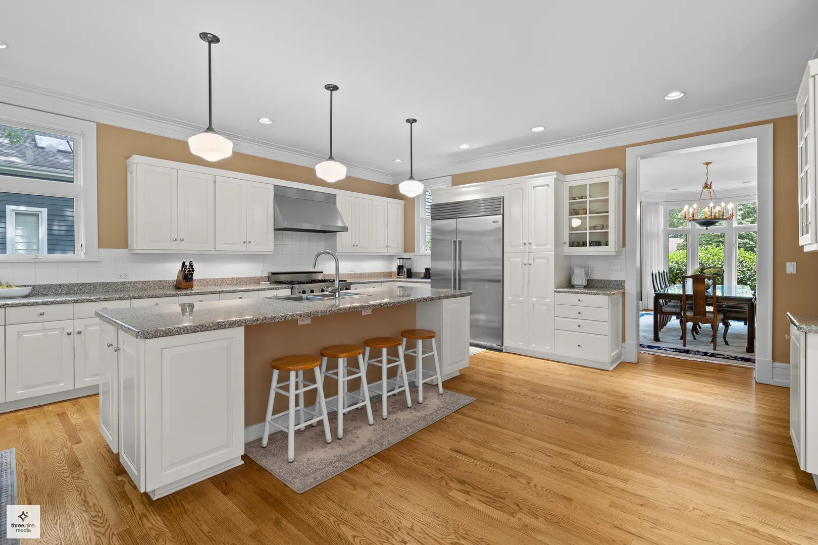 1133 Manor Drive IL