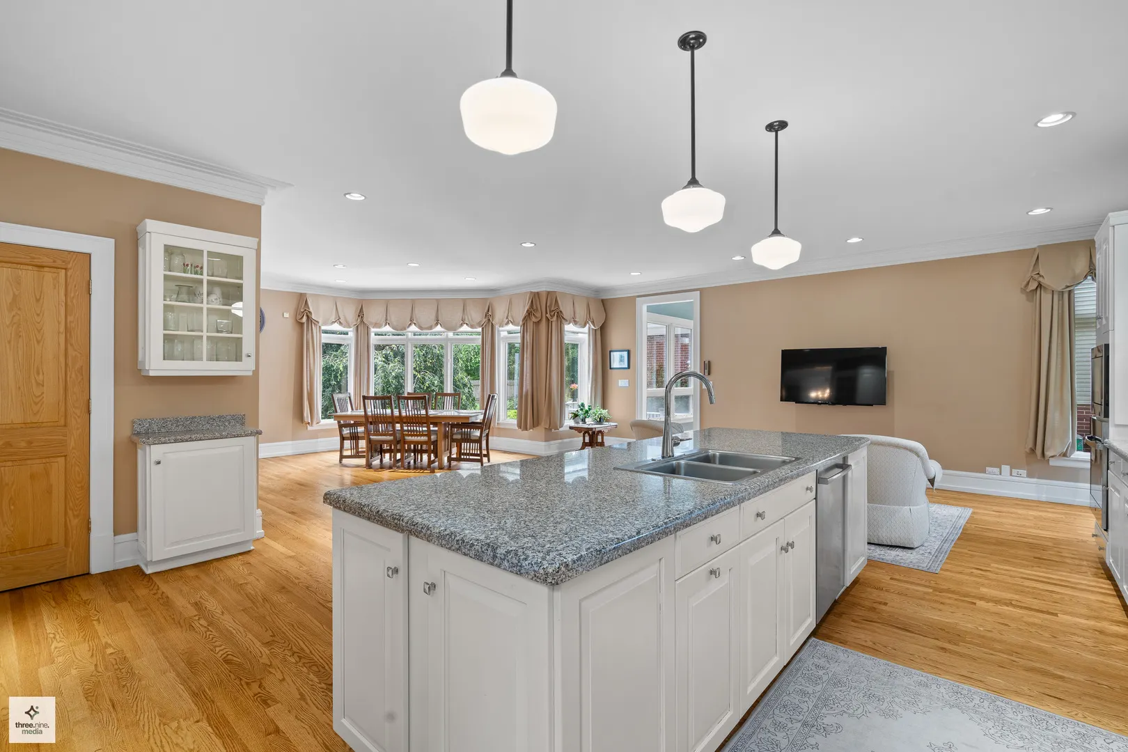 1133 Manor Drive IL