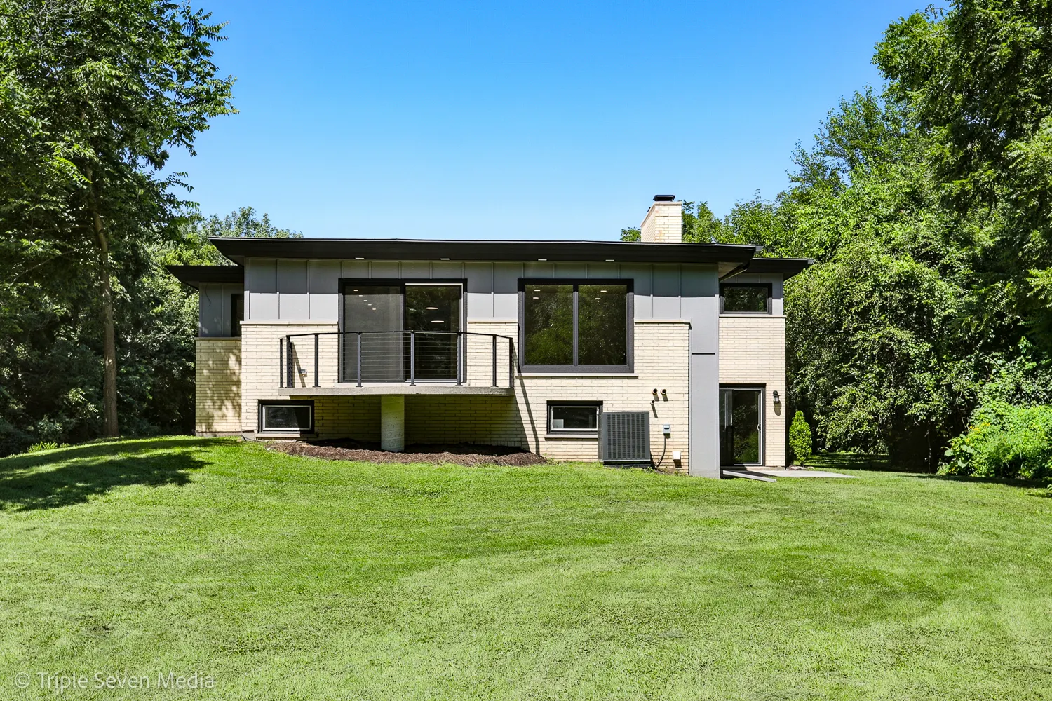 18801 Ruth Drive IL