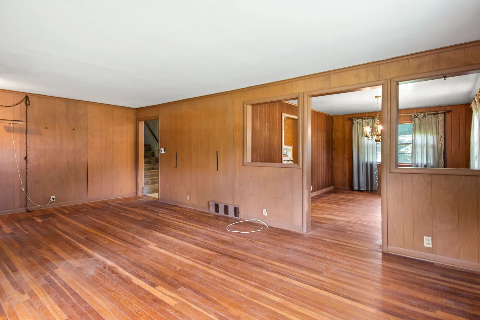 311 Roberts Lane IL