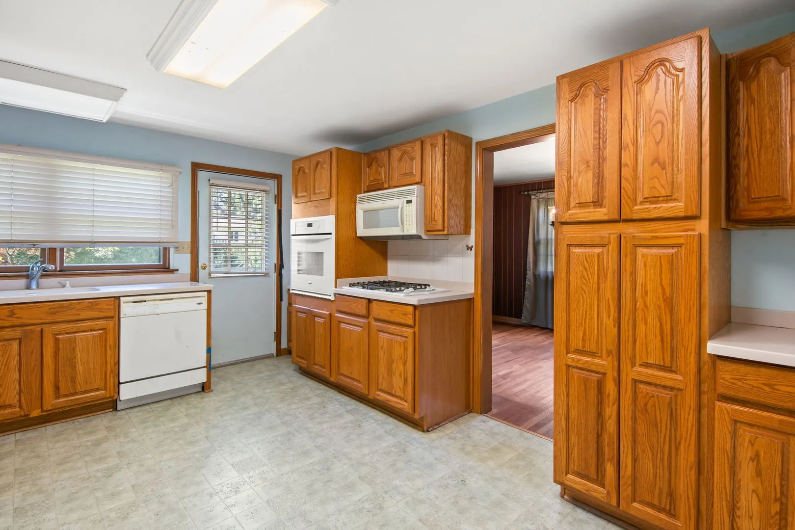 311 Roberts Lane IL