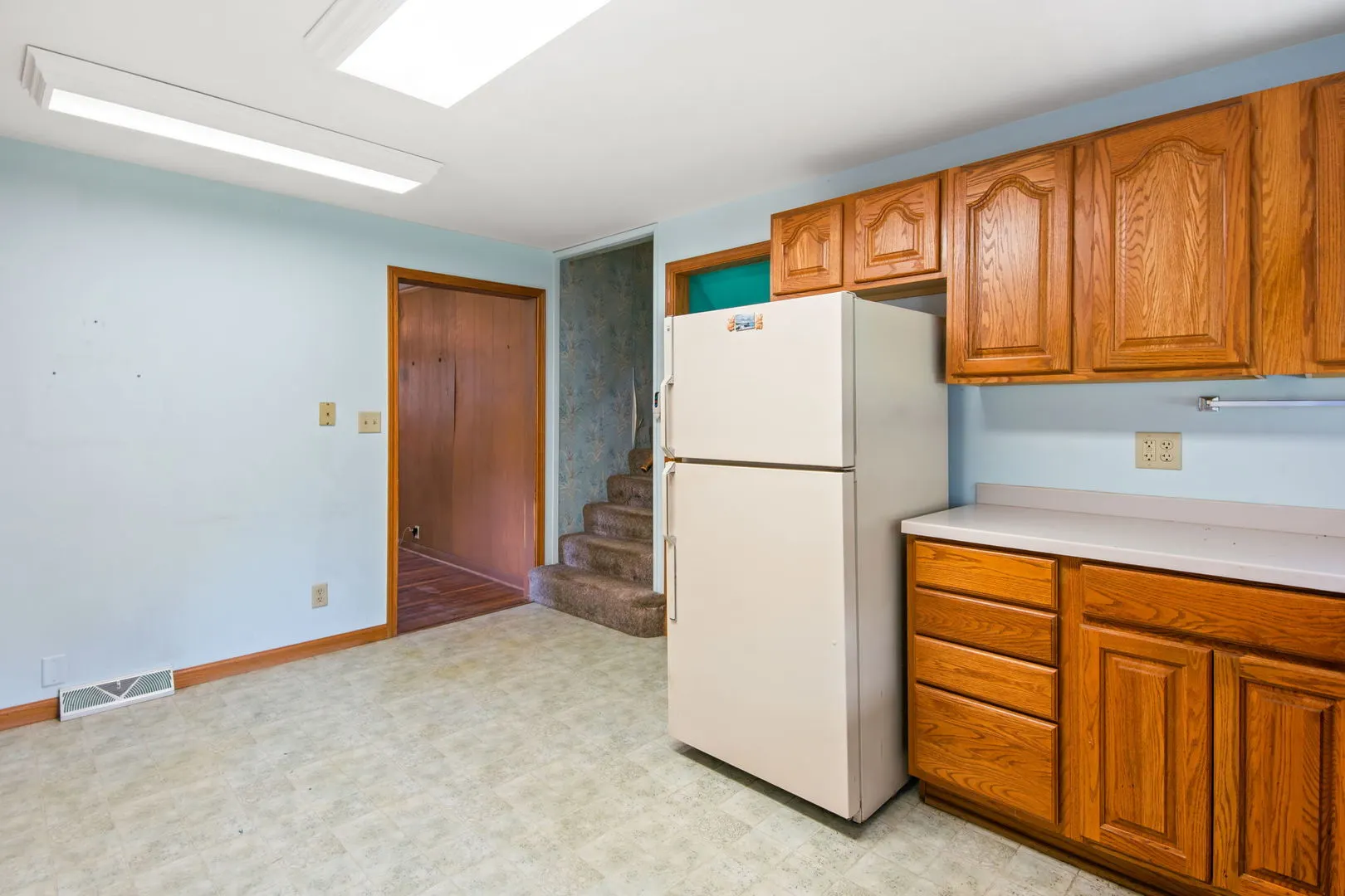 311 Roberts Lane IL