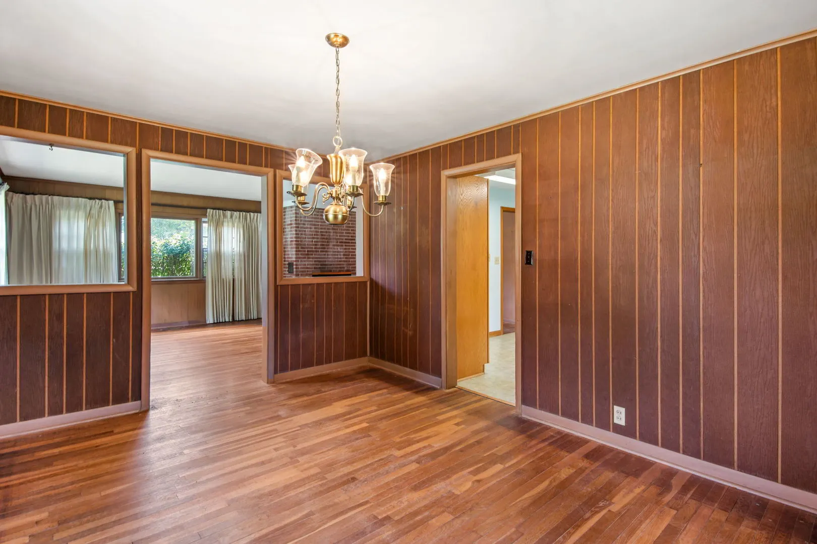 311 Roberts Lane IL