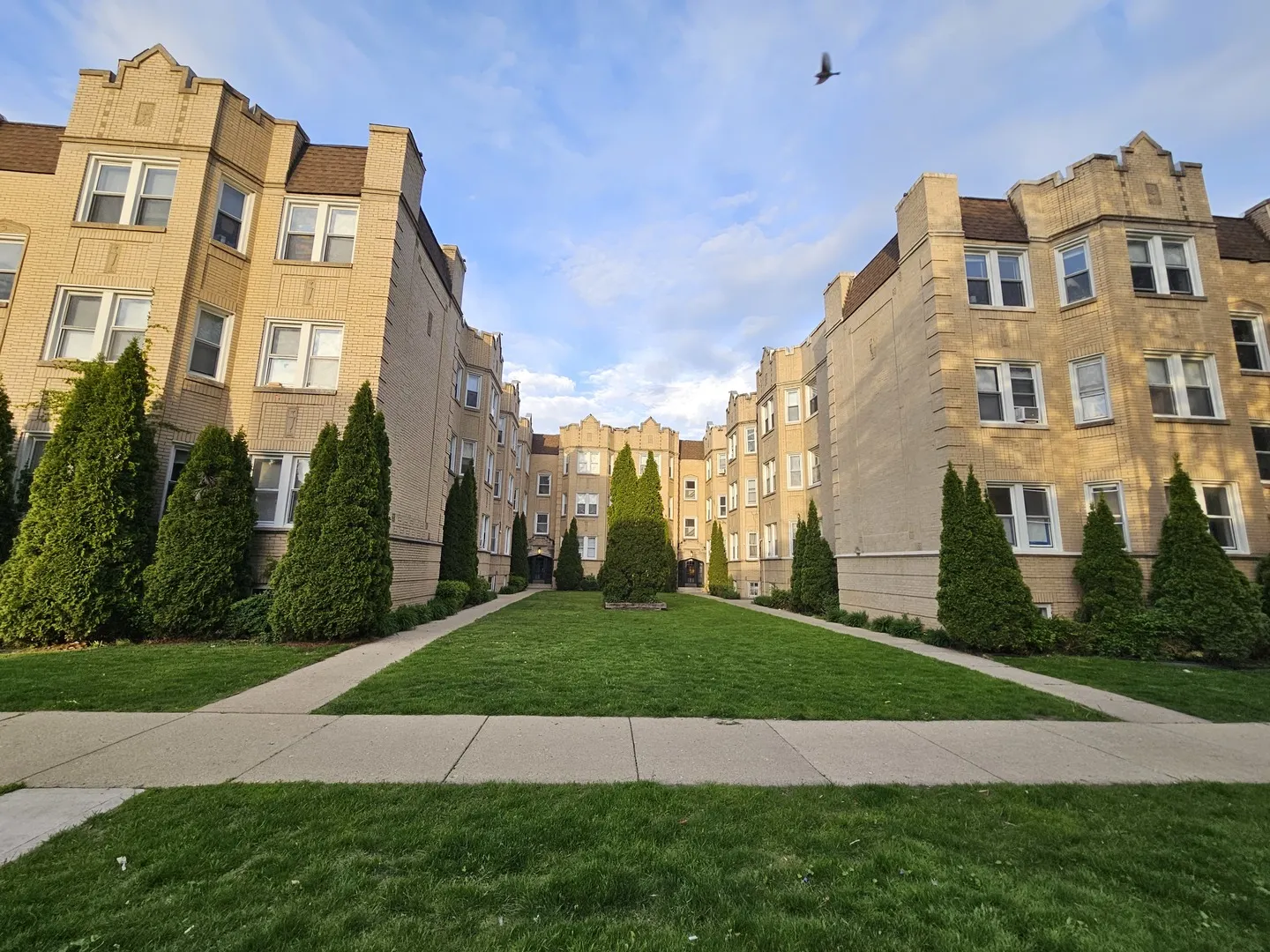 6545 N Francisco Avenue 1A IL